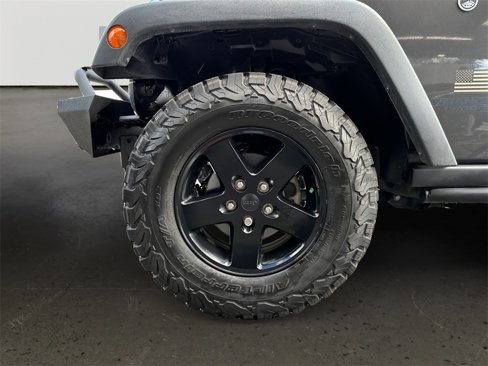 Used 2017 Jeep Wrangler Unlimited Sport image 10