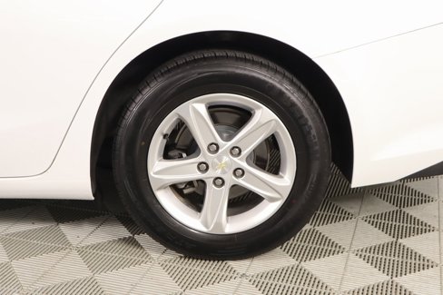 Used 2020 Chevrolet Malibu LS w/ Driver Confidence Package II image 17