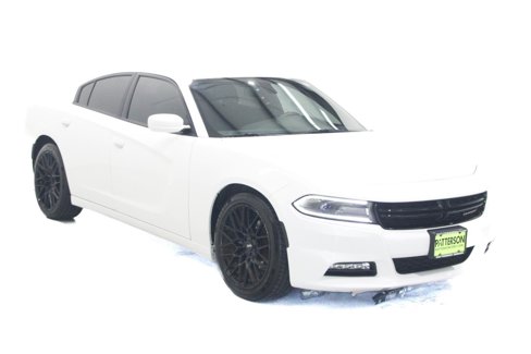 Used 2017 Dodge Charger SXT w/ Navigation & Travel Group image 1