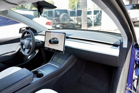 Used 2022 Tesla Model Y Performance image 11