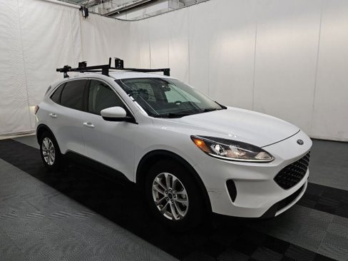 Used 2020 Ford Escape SE image 5