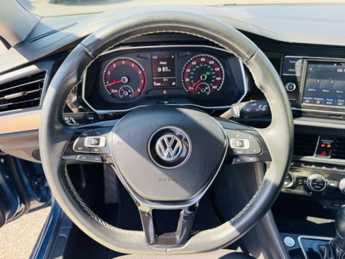 Used 2021 Volkswagen Jetta SE image 12