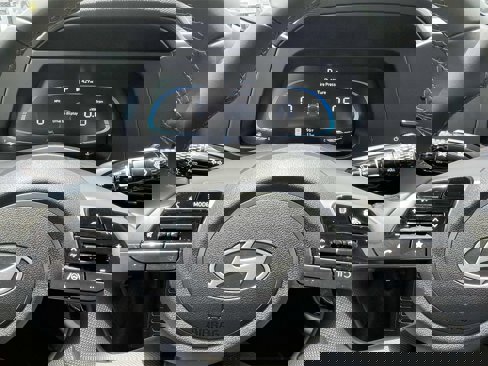 New 2025 Hyundai Elantra Sport image 18