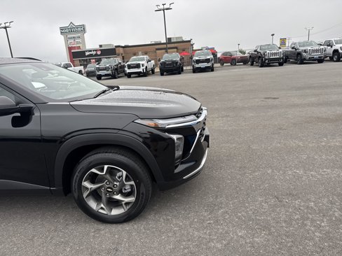 New 2025 Chevrolet Trax LT w/ LT Convenience Package image 4