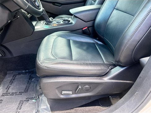 Used 2017 Ford Explorer XLT w/ Equipment Group 202A image 21