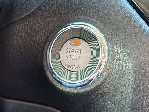 Used 2019 Nissan Pathfinder SV image 35