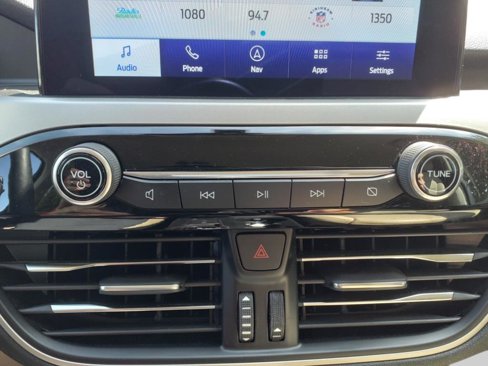 Used 2020 Ford Escape SEL image 15