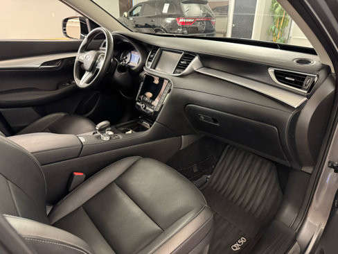 Used 2019 INFINITI QX50 Essential w/ Premium Heat Package image 39