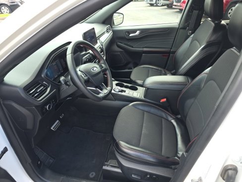 Used 2024 Ford Escape ST-Line image 8