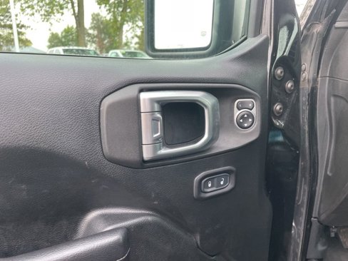 Used 2019 Jeep Wrangler Unlimited Sport S image 22