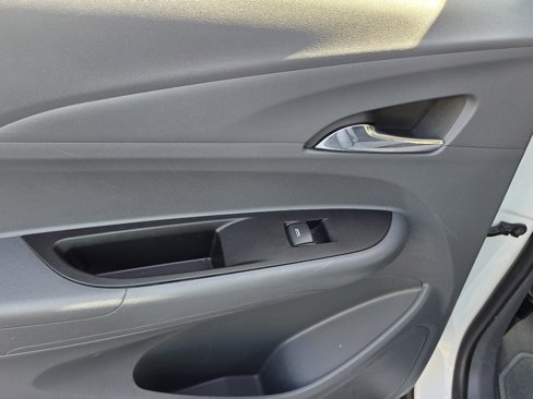 Used 2017 Chevrolet Bolt LT image 35