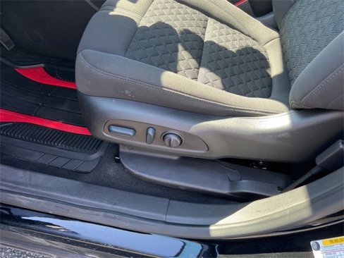 Certified 2022 Chevrolet Blazer LT image 11
