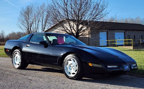 Used 1995 Chevrolet Corvette Coupe image 2