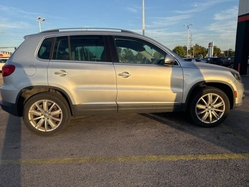 Used 2012 Volkswagen Tiguan S image 6