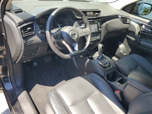 Used 2017 Nissan Rogue Sport SL image 23