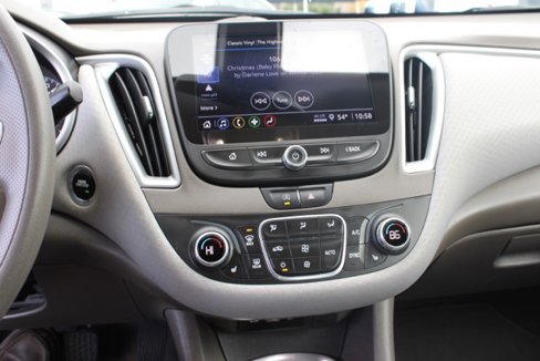 Used 2022 Chevrolet Malibu LT image 19