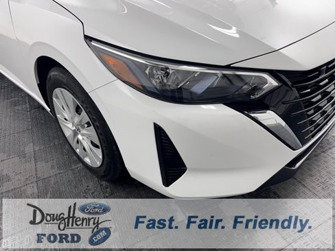 Used 2024 Nissan Sentra S image 8