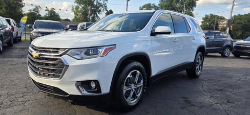 Used 2018 Chevrolet Traverse LT image 1