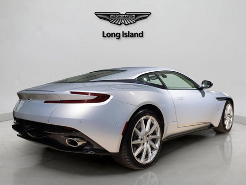 Used 2017 Aston Martin DB11 V12 image 4
