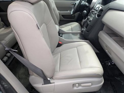Used 2015 Honda Pilot Touring image 25