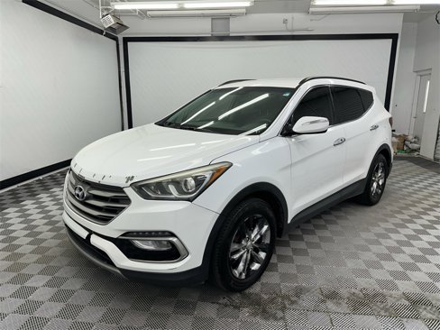 Used 2017 Hyundai Santa Fe Sport 2.0T image 1