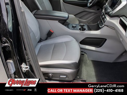 Used 2024 GMC Terrain SLT image 16