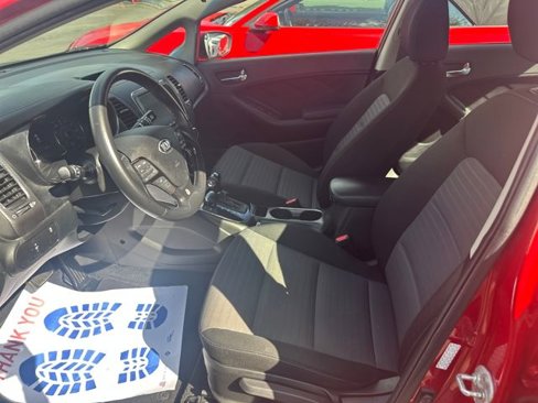 Used 2017 Kia Forte S image 32