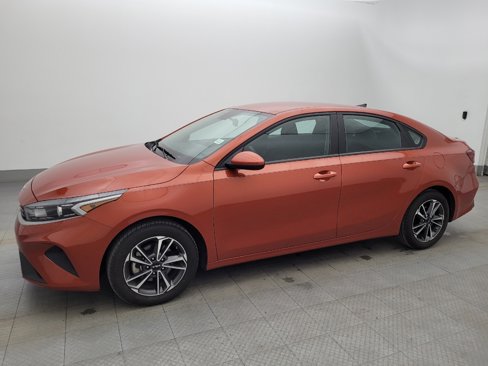 Used 2023 Kia Forte LXS image 2
