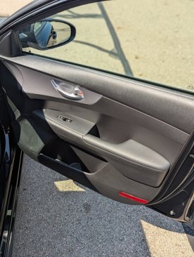 Used 2023 Kia Forte LXS image 5