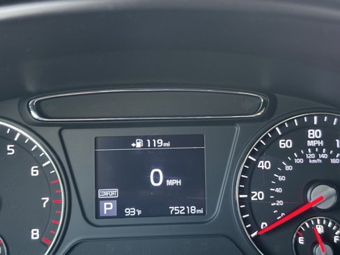 Used 2020 Kia Sorento AWD V6 image 22