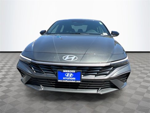 New 2025 Hyundai Elantra SEL image 2
