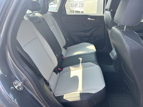 Used 2020 Volkswagen Jetta R-Line w/ R-Line Cold Weather Package image 12