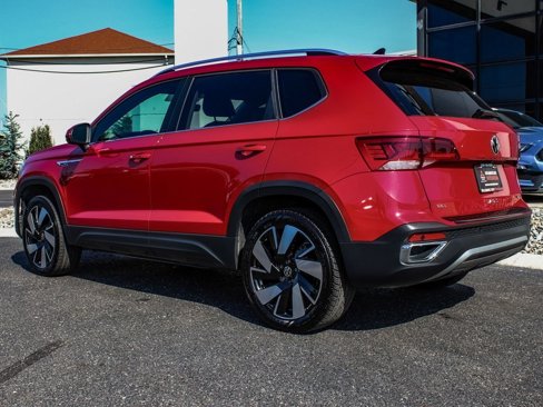 Used 2024 Volkswagen Taos SEL image 4