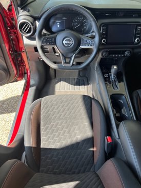 Used 2023 Nissan Kicks SR image 19