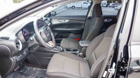 Used 2023 Kia Forte LXS w/ LXS Technology Package image 18