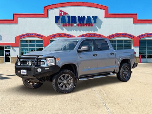 Used 2017 Toyota Tundra SR5 w/ SR5 Upgrade Package image 1