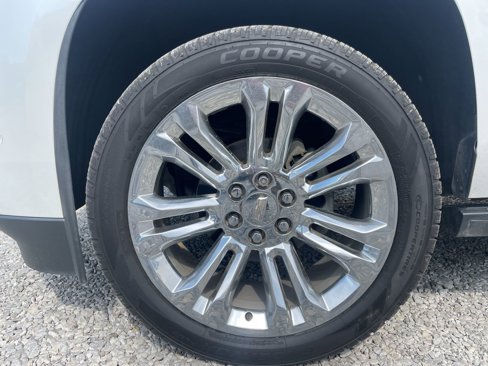 Used 2019 Cadillac Escalade ESV Premium Luxury w/ LPO, Radiant Package image 7