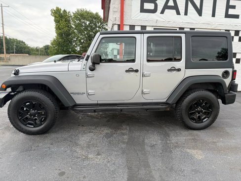 Used 2014 Jeep Wrangler Unlimited Sport image 4