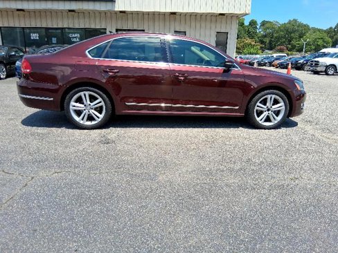 Used 2013 Volkswagen Passat TDI SEL Premium image 12