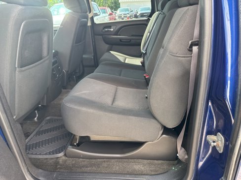 Used 2013 Chevrolet Avalanche LS image 27