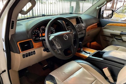 Used 2014 Nissan Armada Platinum w/ Platinum Reserve Package image 17