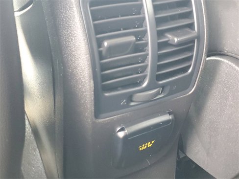 Used 2017 Ford Escape SE w/ Equipment Group 201A image 31