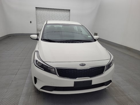 Used 2017 Kia Forte LX image 14