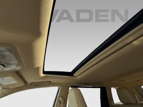 Used 2016 Toyota Highlander XLE image 6