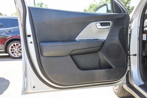 Used 2019 Kia Niro LX image 21