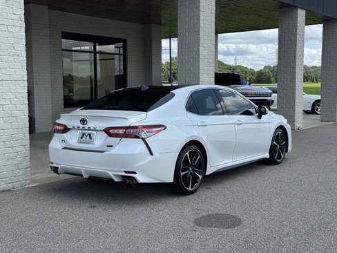 Used 2019 Toyota Camry XSE image 12