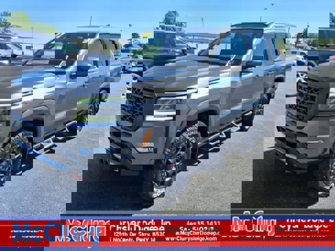 Used 2022 Nissan Frontier PRO-4X image 1