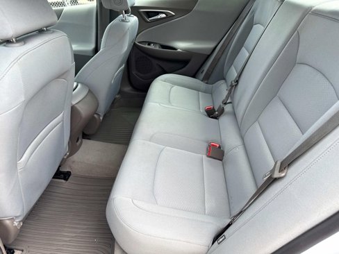 Used 2020 Chevrolet Malibu LS w/ Driver Confidence Package II image 13