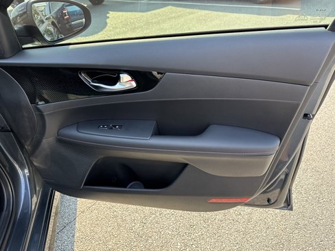 Used 2024 Kia Forte GT w/ GT2 Package image 19