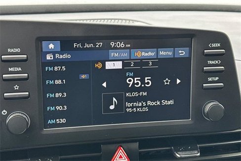 Used 2025 Hyundai Elantra Sport image 18